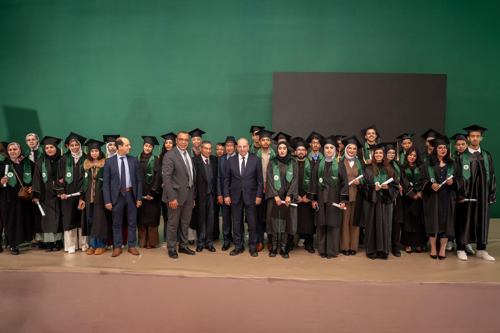 𝐂𝐞́𝐫𝐞́𝐦𝐨𝐧𝐢𝐞 𝐝𝐞 𝐫𝐞𝐦𝐢𝐬𝐞 𝐝𝐞𝐬 𝐝𝐢𝐩𝐥𝐨̂𝐦𝐞𝐬 – 𝐏𝐫𝐨𝐦𝐨𝐭𝐢𝐨𝐧 𝟐𝟎𝟐𝟓